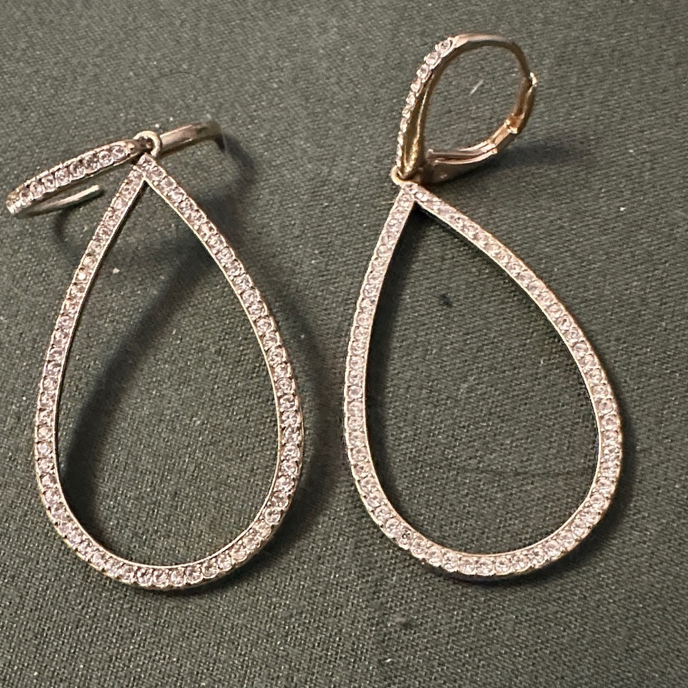 Elegant gold plated Teardrop Earrings